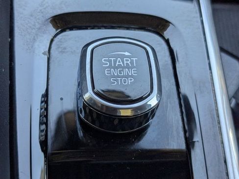 Certified 2023 Volvo XC90 B5 Plus w/ Protection Package Premier image 37