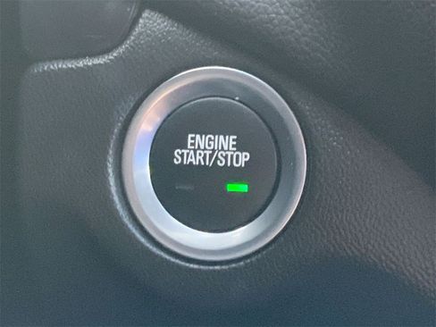 Used 2023 Chevrolet Equinox LT image 16