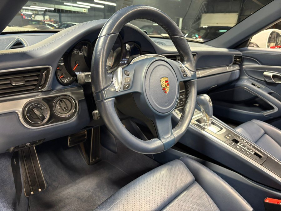 Used 2013 Porsche 911 Carrera 4S AWD/4WD image 18