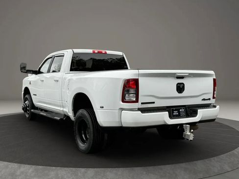 Used 2022 RAM 3500 Big Horn w/ Night Edition AWD/4WD image 6