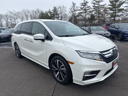 Used 2019 Honda Odyssey Elite image 3