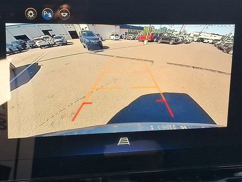 Used 2025 Chevrolet Equinox LT AWD/4WD image 12