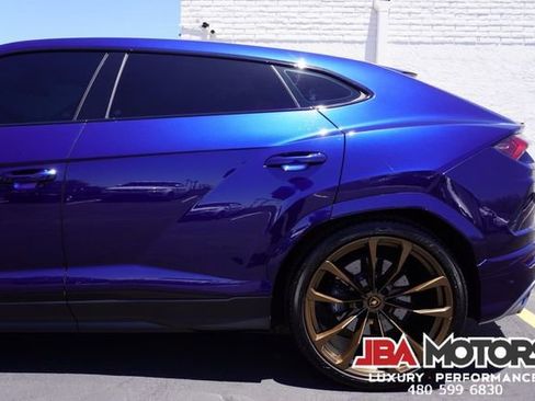 Used 2021 Lamborghini Urus AWD/4WD image 48