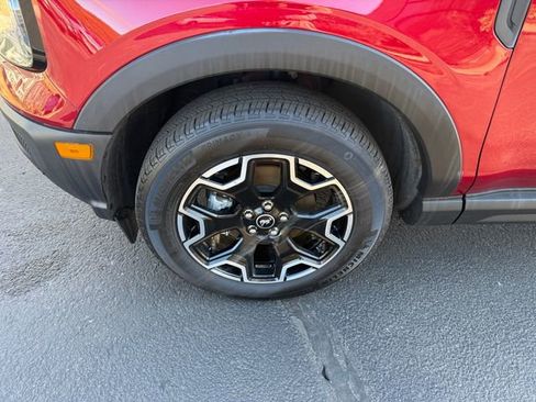 Used 2025 Ford Bronco Sport Outer Banks w/ Outer Banks Tech Package+ image 26