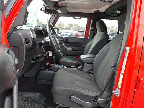 Used 2018 Jeep Wrangler Unlimited Sport image 16