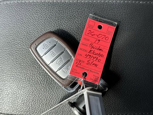 Used 2019 Hyundai Elantra Limited w/ Cargo Package image 22