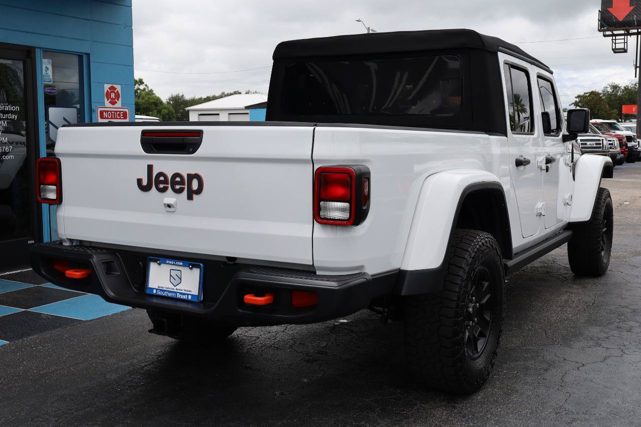 Used 2023 Jeep Gladiator Mojave w/ Trailer Tow Package AWD/4WD image 5