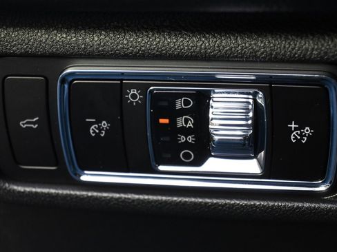 New 2026 Lincoln Corsair Premiere image 24