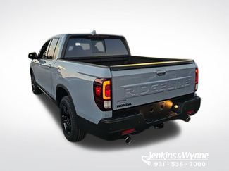 New 2026 Honda Ridgeline Black Edition video 2