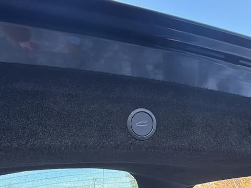 Used 2026 Tesla Model Y Long Range image 35