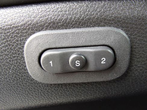 Used 2014 Jeep Grand Cherokee Overland image 30