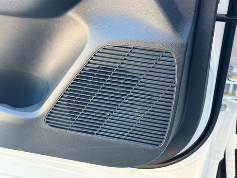 New 2026 Nissan Kicks SV image 18