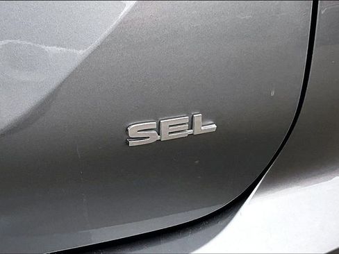 Used 2024 Mitsubishi Outlander SEL image 8