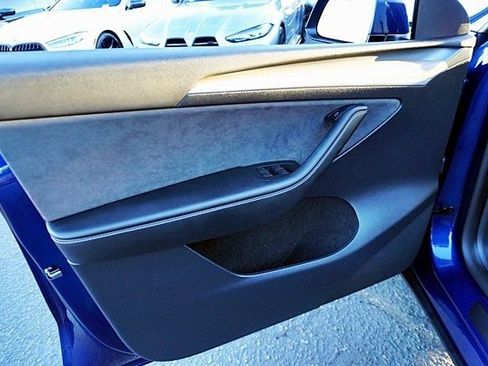 Used 2023 Tesla Model Y Long Range image 25