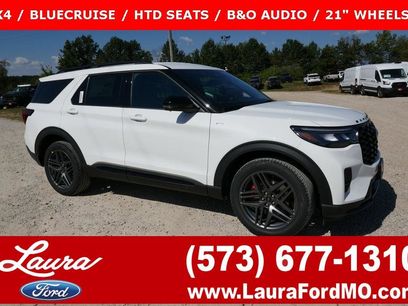New 2025 Ford Explorer ST-Line w/ ST-Line Street Pack