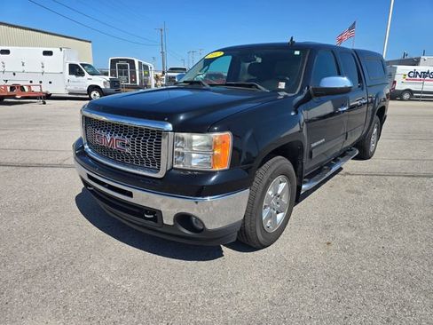 Used 2012 GMC Sierra 1500 SLT w/ LPO, Deluxe Chrome Package AWD/4WD image 7
