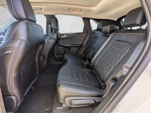 New 2024 Ford Escape SE w/ PHEV Premium Package image 16