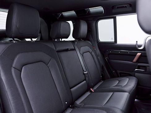 Used 2023 Land Rover Defender 110 X AWD/4WD image 56