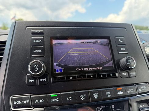 Used 2019 Honda Odyssey LX image 19