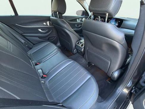 Used 2022 Mercedes-Benz E 350 Sedan image 24