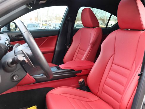 Certified 2025 Lexus IS 350 F Sport image 33