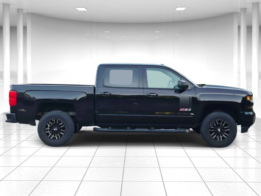 Used 2018 Chevrolet Silverado 1500 LT w/ Rally 2 Edition AWD/4WD image 2