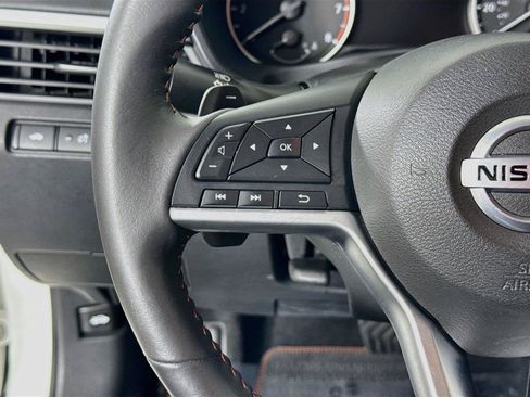 Used 2022 Nissan Altima 2.5 SR AWD/4WD image 16