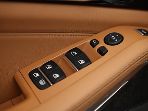 New 2026 BMW X7 xDrive40i w/ M Sport Package image 19