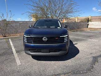 Used 2025 Nissan Kicks SR video 2