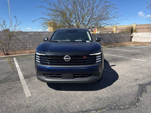 Used 2025 Nissan Kicks SR image 2