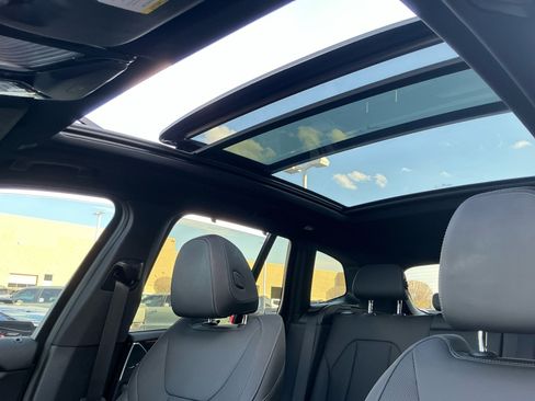 Used 2024 BMW X3 sDrive30i w/ M Sport Package image 32