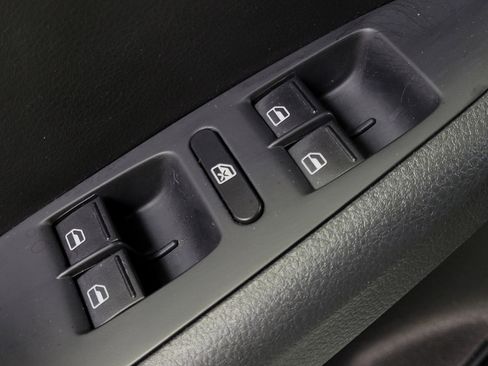 Used 2016 Volkswagen Jetta Sport image 27