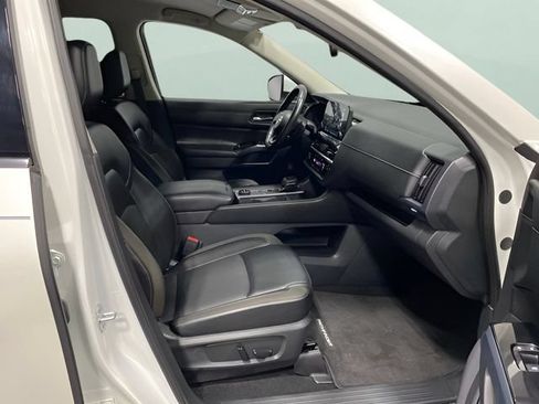 Certified 2022 Nissan Pathfinder SL AWD/4WD image 20
