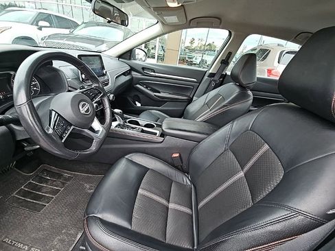Used 2024 Nissan Altima 2.5 SR image 13