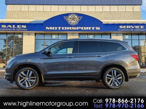 Used 2017 Honda Pilot Touring image 1