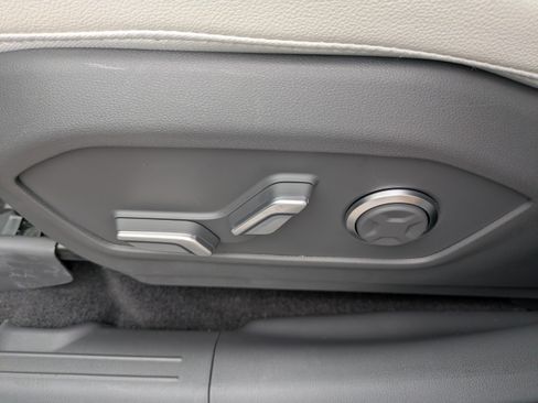 New 2026 Hyundai Santa Fe Limited FWD image 21