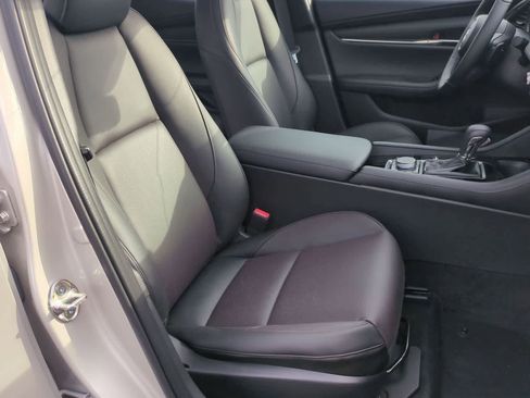 New 2026 MAZDA MAZDA3 Hatchback w/Premium Plus Pkg image 22