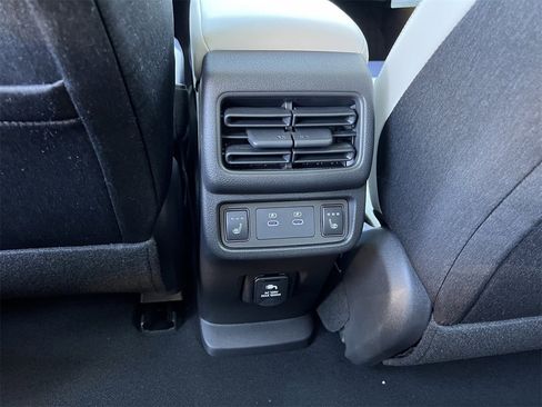 New 2026 Nissan Leaf Platinum+ image 16