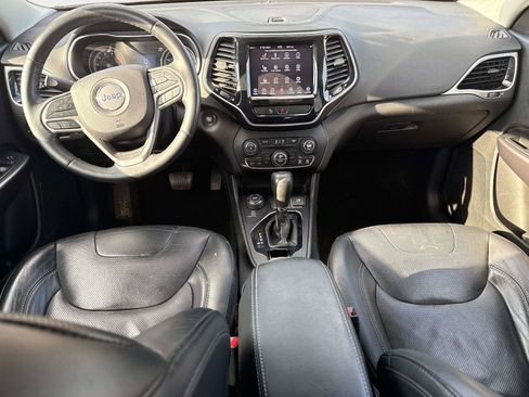 Used 2019 Jeep Cherokee Limited image 17