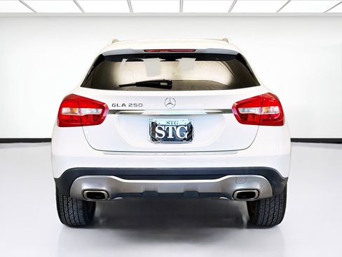 Used 2018 Mercedes-Benz GLA 250 image 5