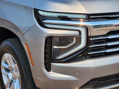 Used 2025 Chevrolet Tahoe LT AWD/4WD image 6