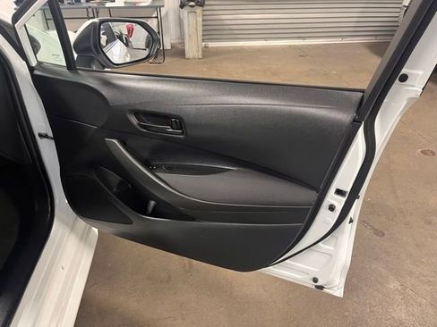 Used 2023 Toyota Corolla LE image 12