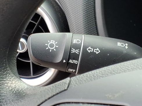 Used 2023 Hyundai Kona SEL image 16