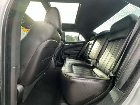 Used 2022 Chrysler 300 S RWD image 39