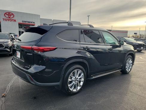 Used 2023 Toyota Highlander Limited image 5