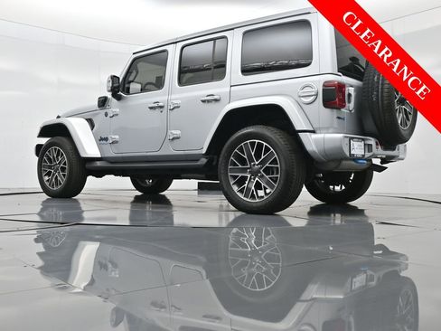 Used 2022 Jeep Wrangler Unlimited Sahara image 55