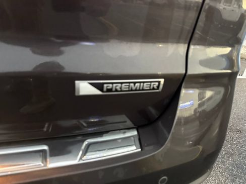 Used 2017 Chevrolet Traverse Premier AWD/4WD image 6
