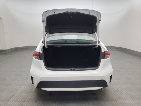 Used 2022 Toyota Corolla LE image 29