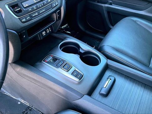 Used 2023 Honda Ridgeline RTL image 16