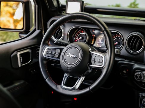 Used 2020 Jeep Gladiator Rubicon image 53